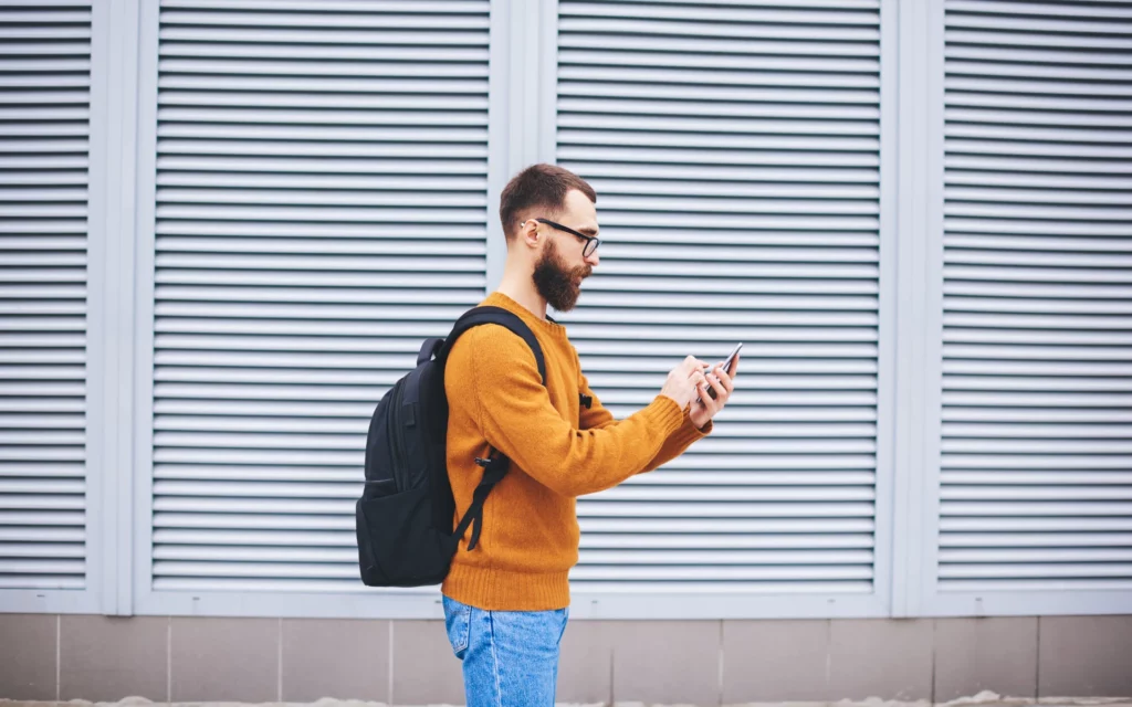 A man figuring out how to remove an Instagram account.