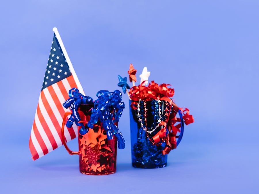 Red, white, and blue themed decor for American Independence Day celebration.